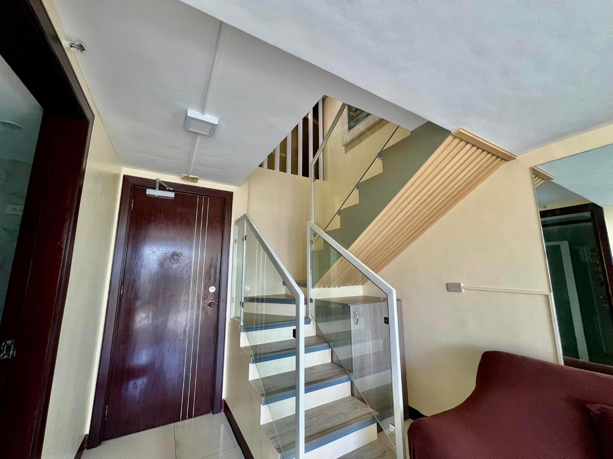 2 Bedroom Condo Unit With City And Mountain View Cebu Exterior foto
